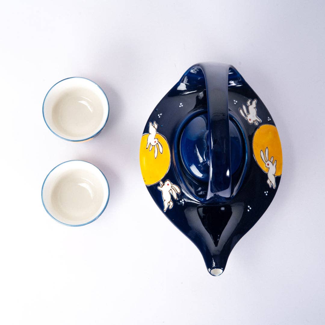Urban Tokyo Moon Rabbit  22oz Tea Set with 2 Cups