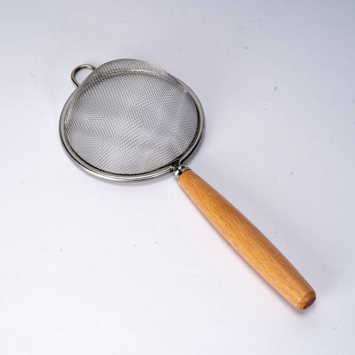3"D Stainless Steel Tea Strainer with Wooden Handle (10/300)